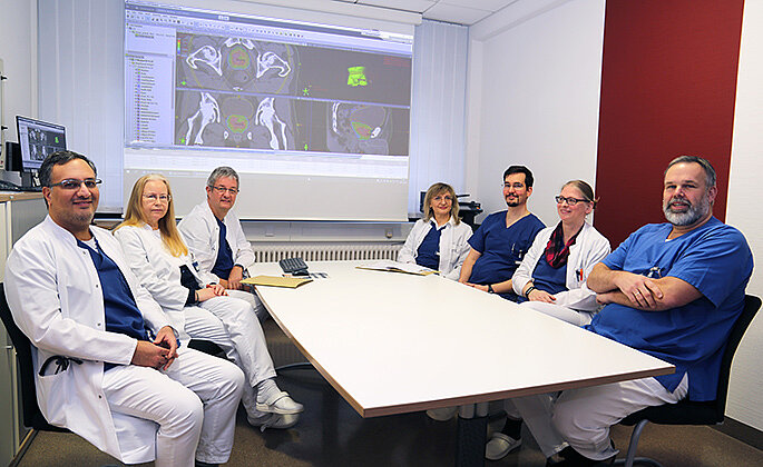 Teambesprechung in der Klinik für Strahlentherapie / Radioonkologie